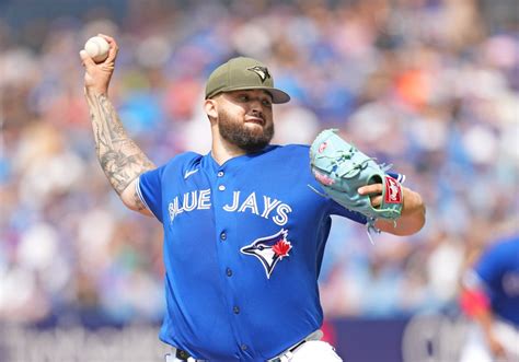 No walks, season-high strikeout tally as Alek Manoah makes his Blue Jays return